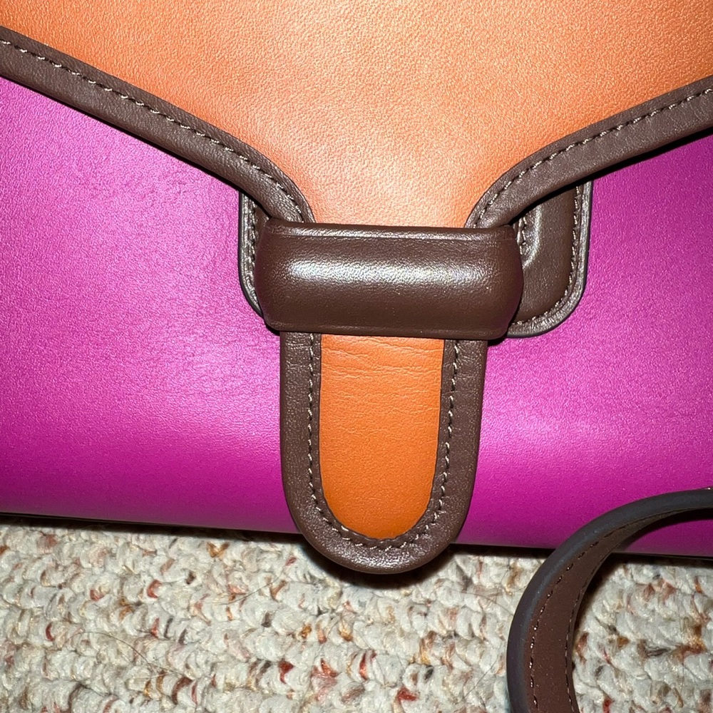 Authentic coach gorgeous courier - Picture 2 of 15